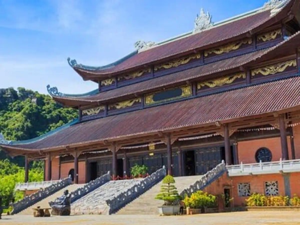 1 Day Luxury Tour in Bai Dinh, Trang An and Mua Cave